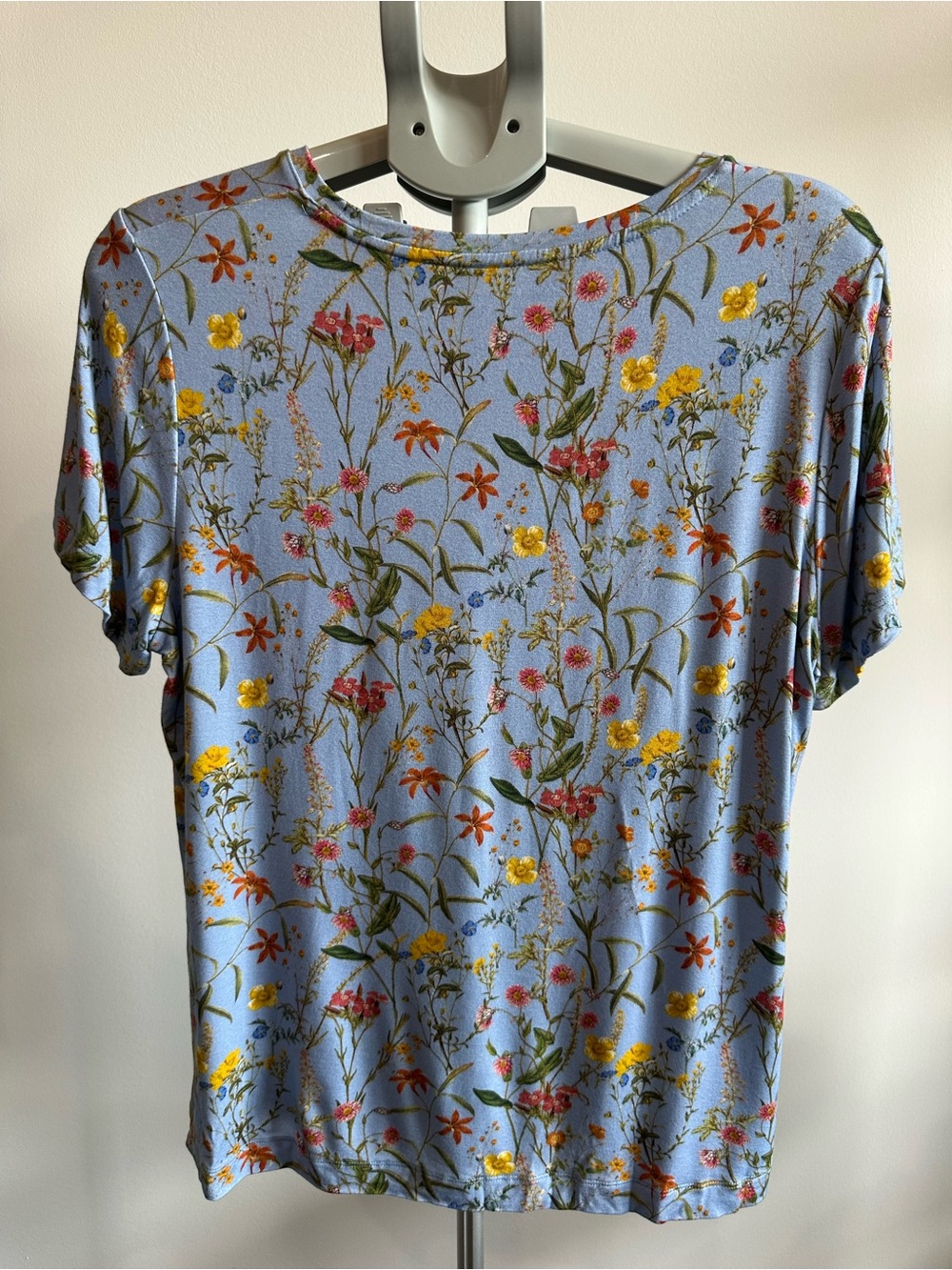 Floral Short Sleeve Tee in Light Blue